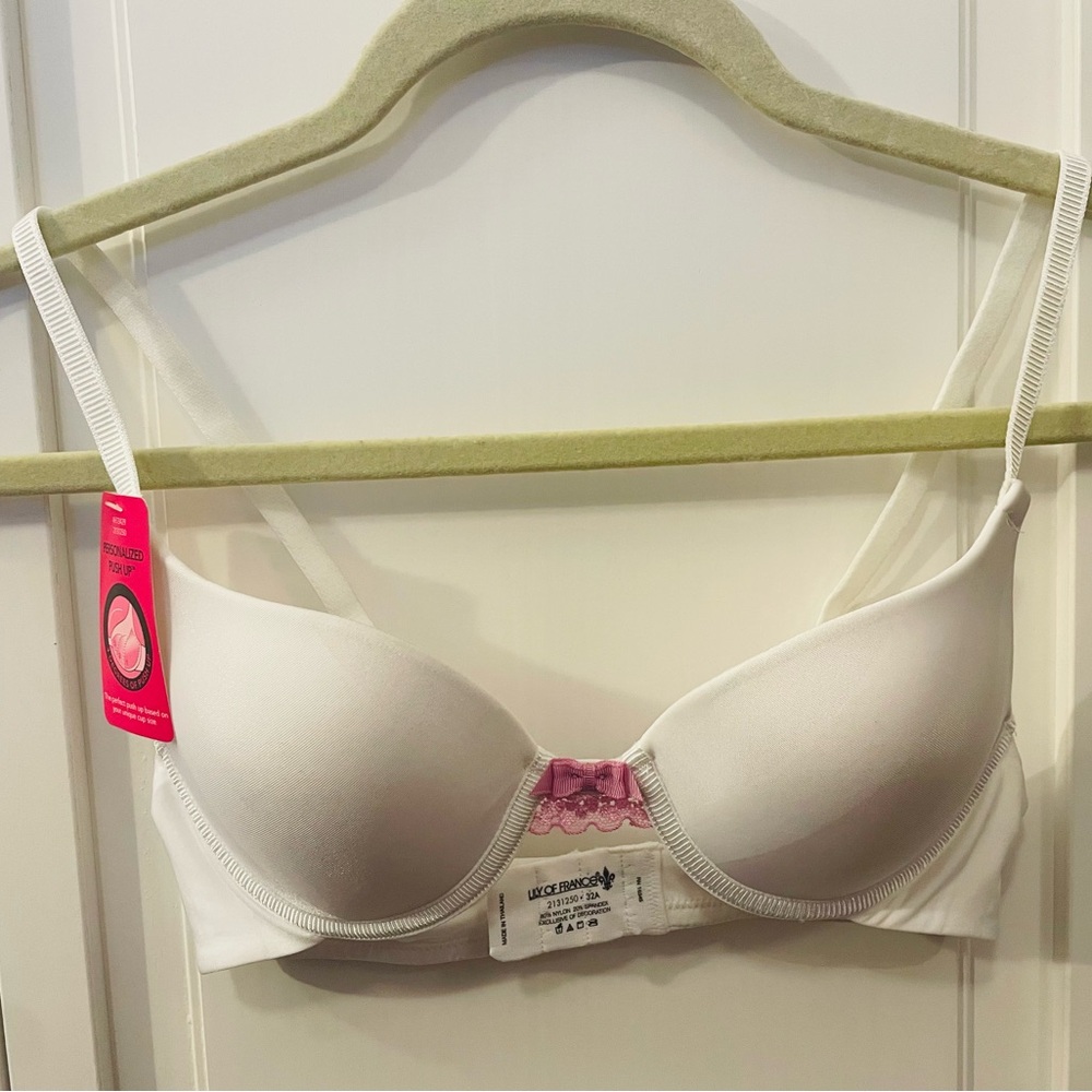 Liz Claiborne White and Pink T-Shirt Bra